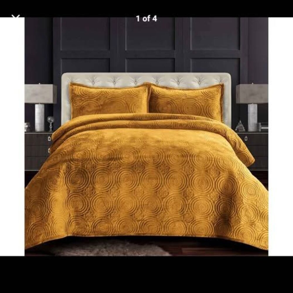 Tribeca Living Capri Queen Oversized Quilt Set with 2 Shams - New